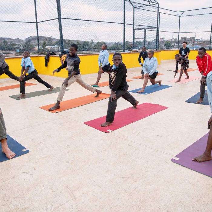 Yoga im Korogocho-Slum – Hilfe für Kinder